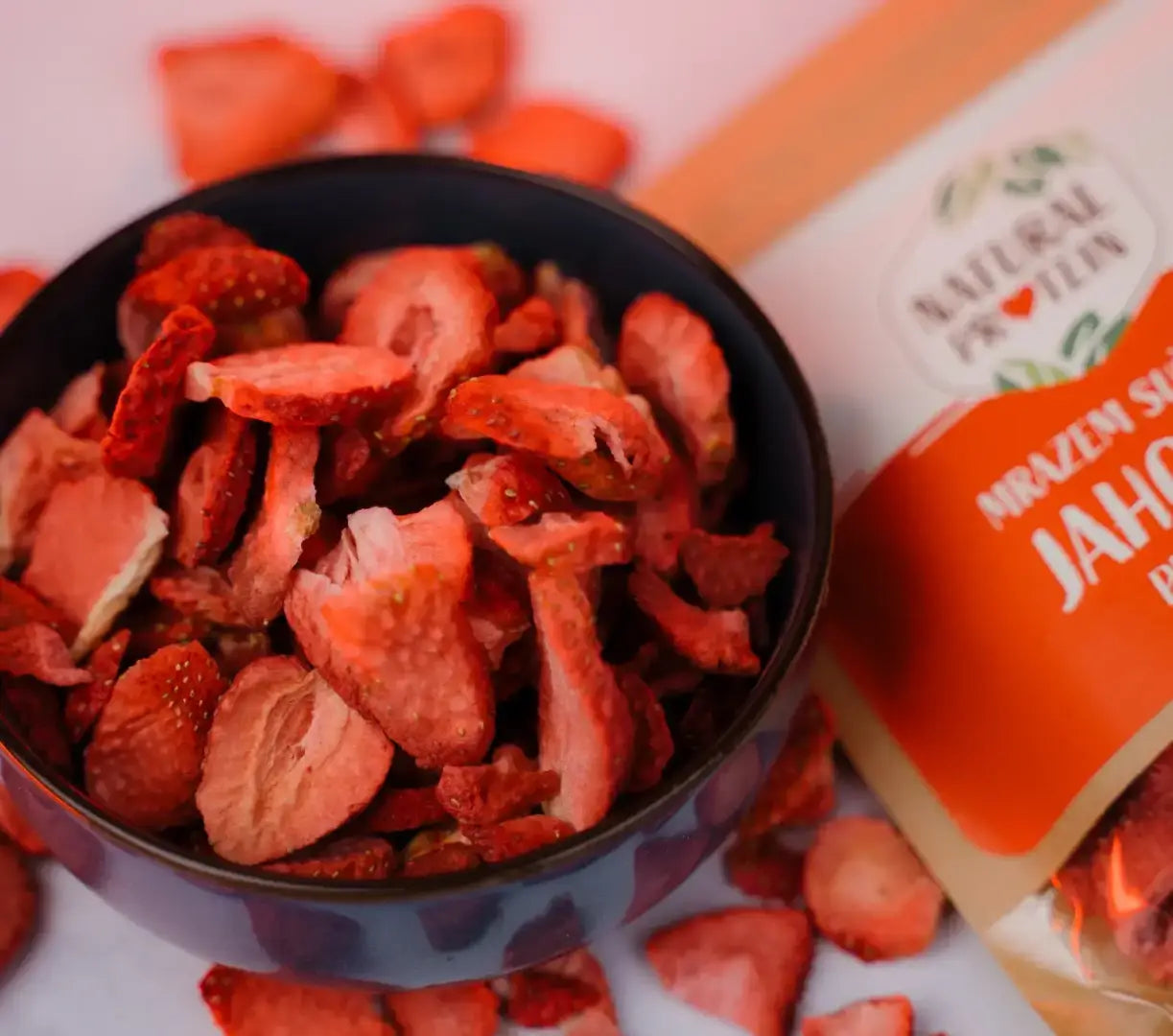 NaturalProtein Mrazem sušené jahody - plátky 25 g
